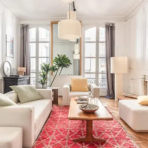 outstanding-parisian-flat-in-heart-ofcenter.fr-paris.fr/
